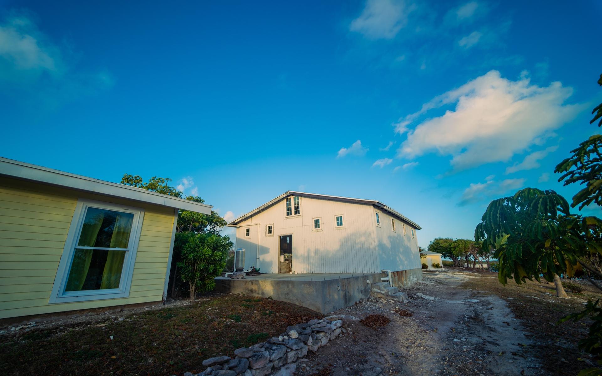 HUMMINGBIRD CAY