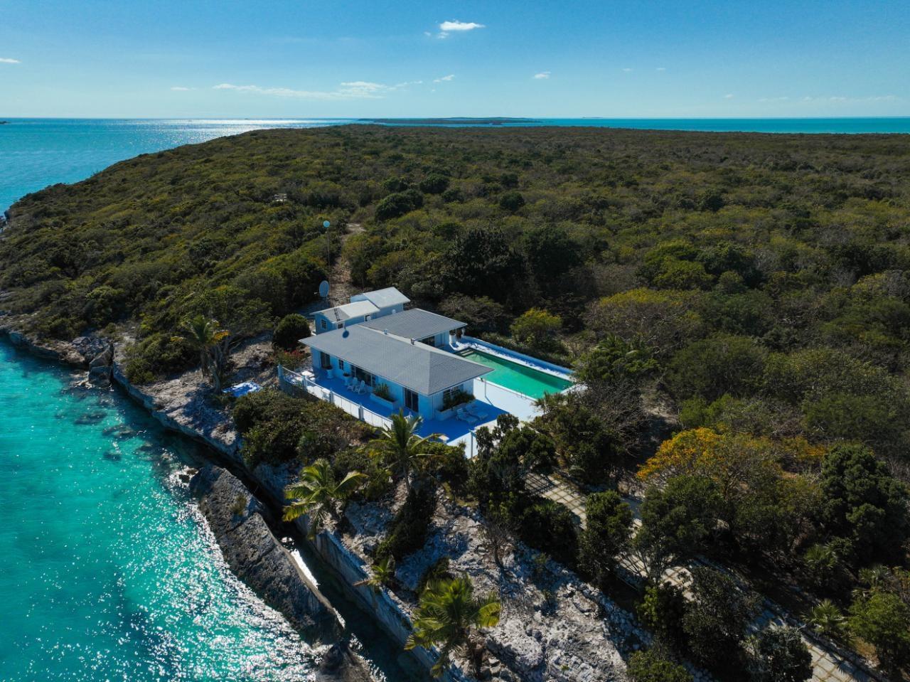 HUMMINGBIRD CAY