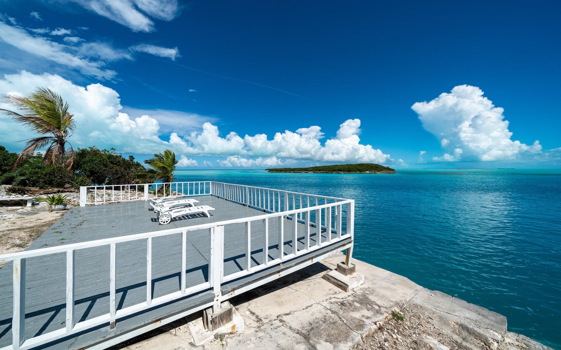 HUMMINGBIRD CAY