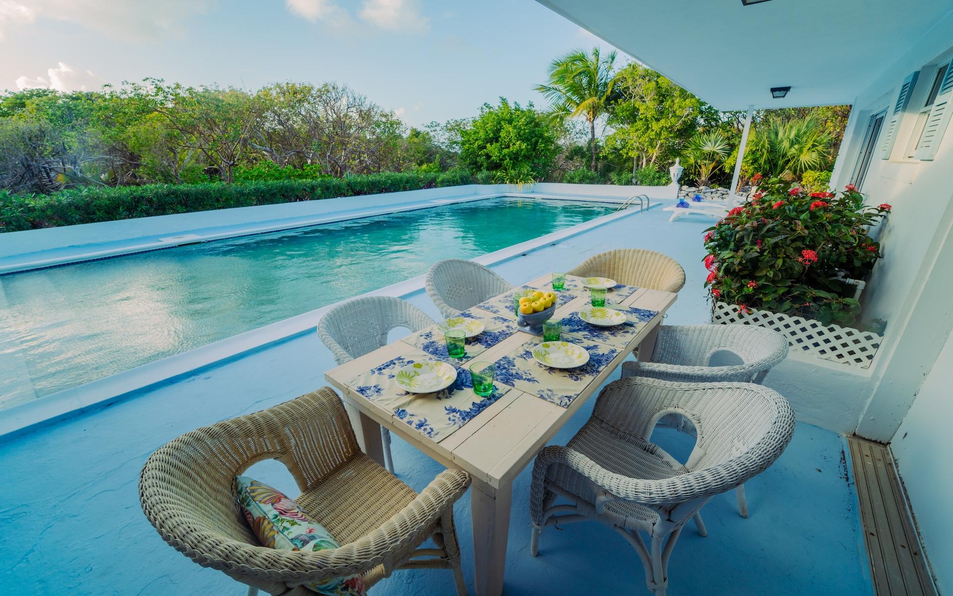 HUMMINGBIRD CAY