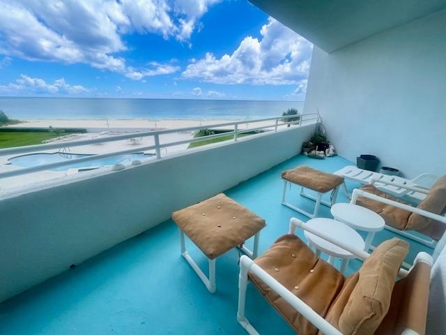 105 BAHAMA REEF