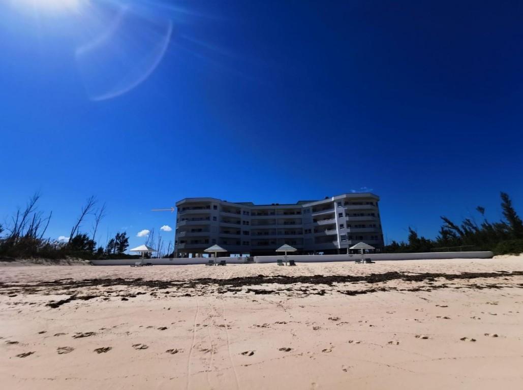 105 BAHAMA REEF