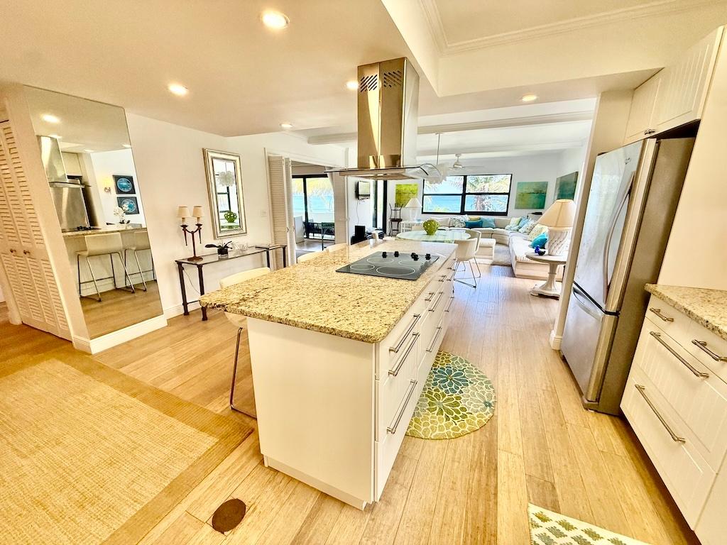 SILVER POINT CONDO