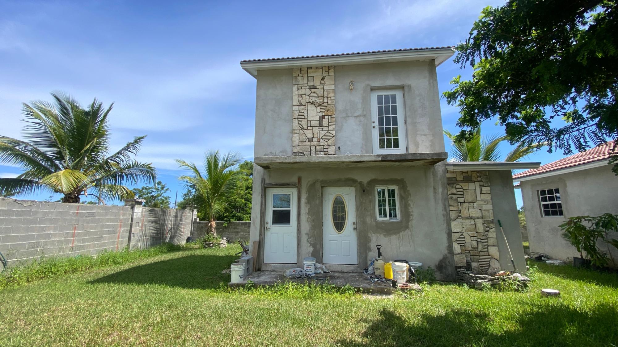 LUCAYAN GLENN