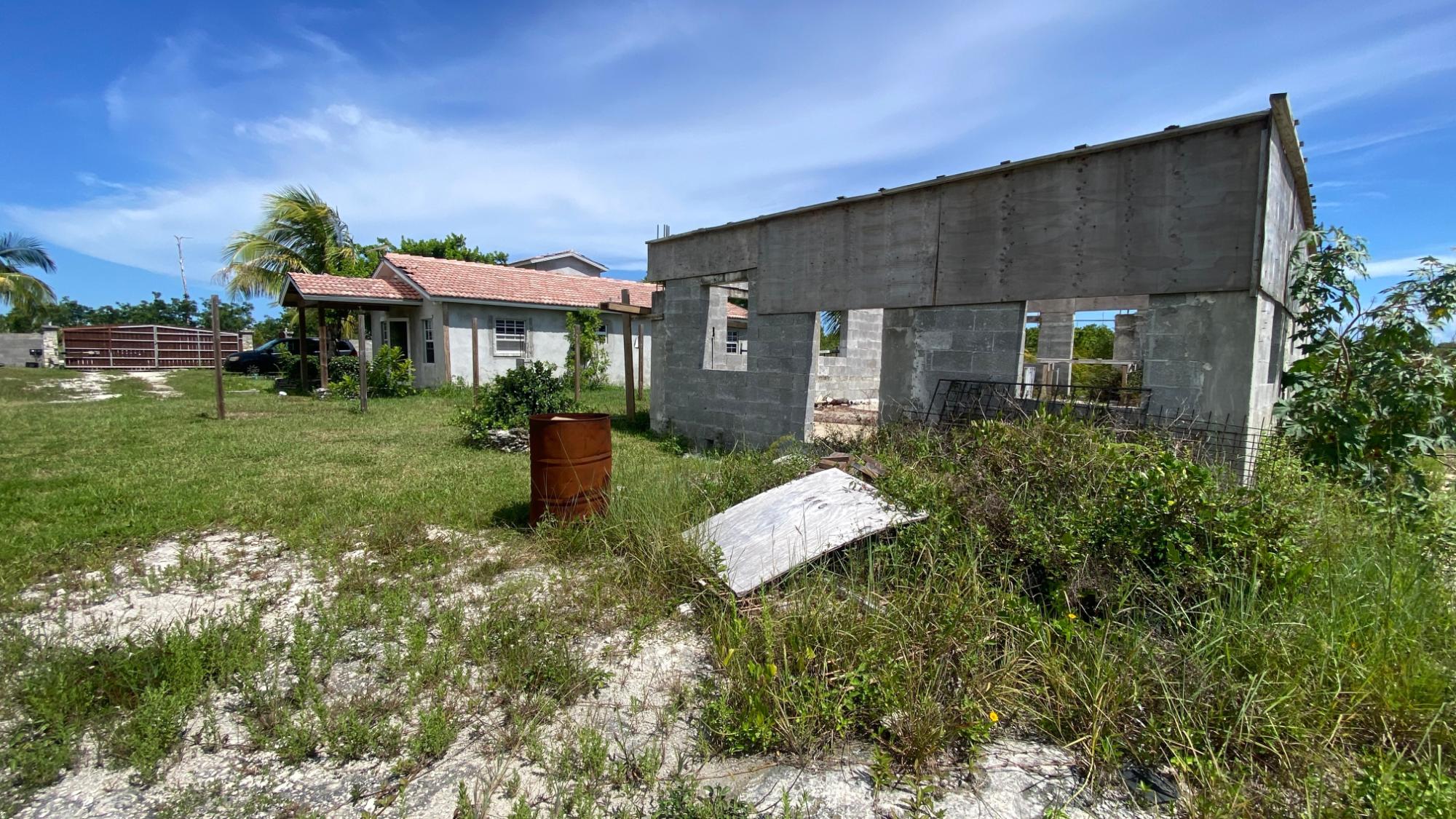 LUCAYAN GLENN