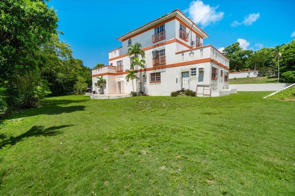 Lyford Cay