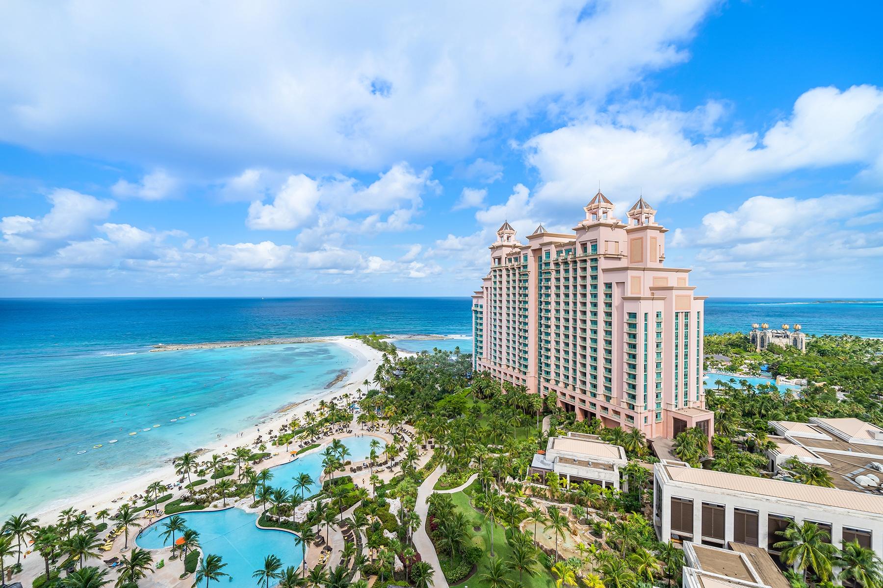 THE REEF AT ATLANTIS