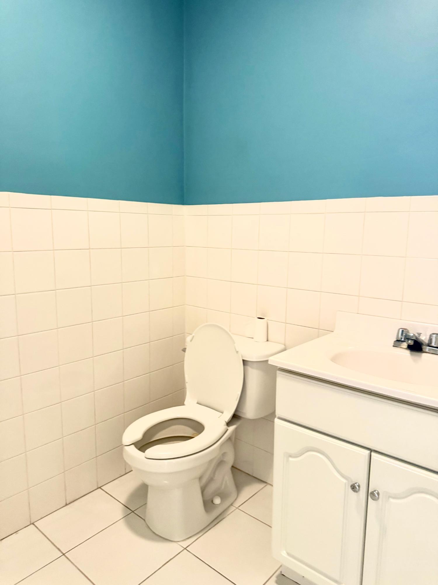 QUEEN’S HIGHWAY BUILDING