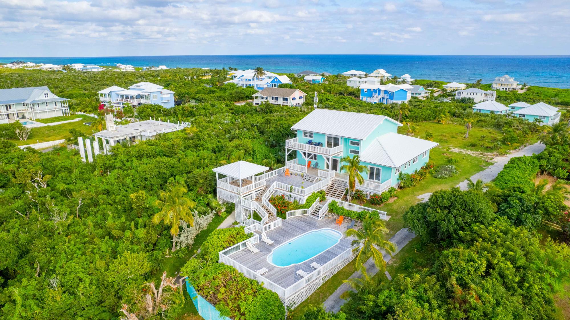 CRYSTAL WATERS AND VILLAS