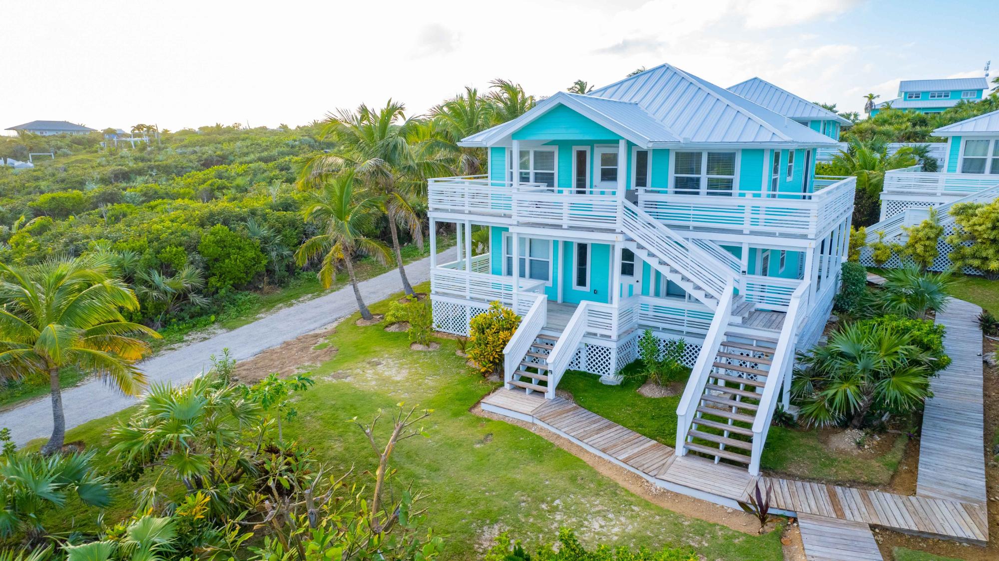 CRYSTAL WATERS AND VILLAS