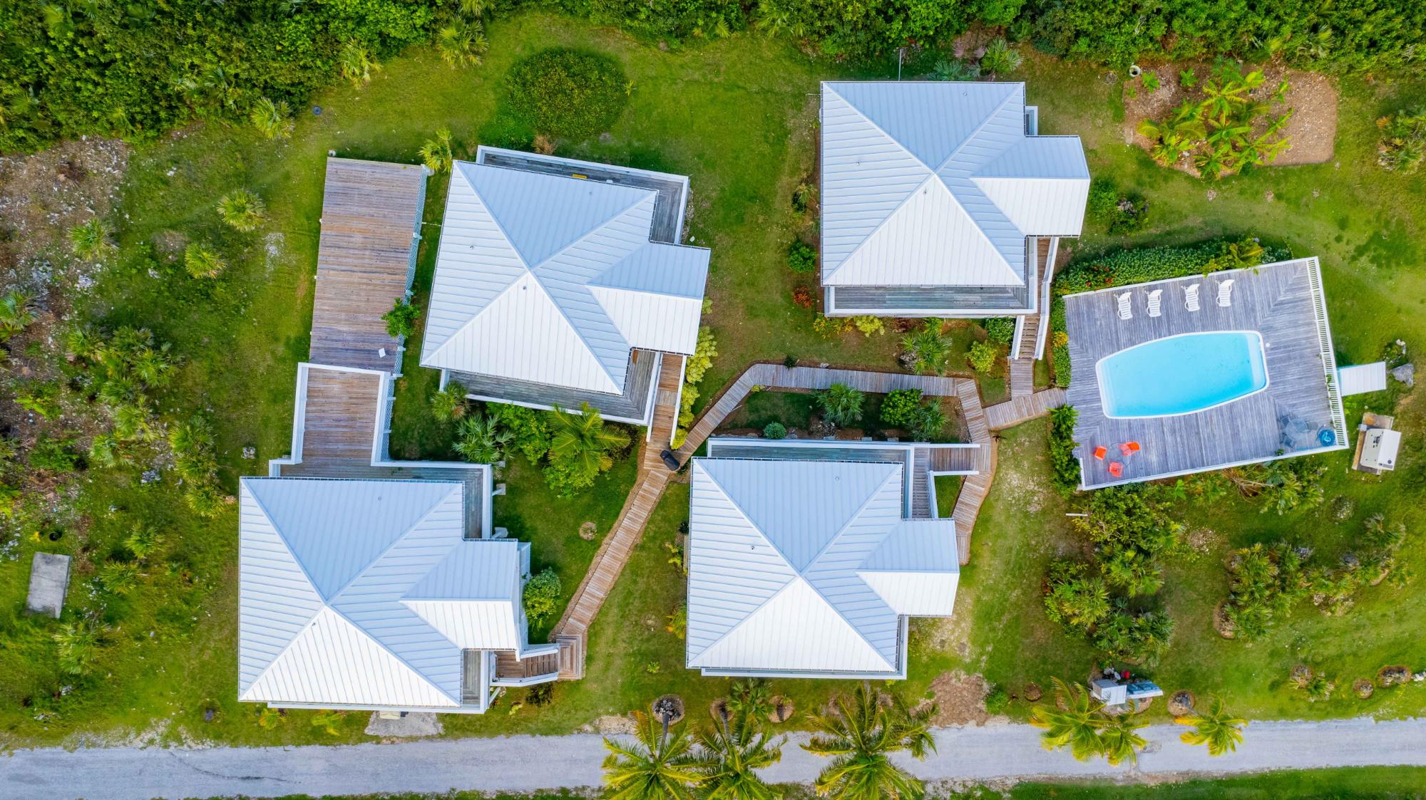 CRYSTAL WATERS AND VILLAS