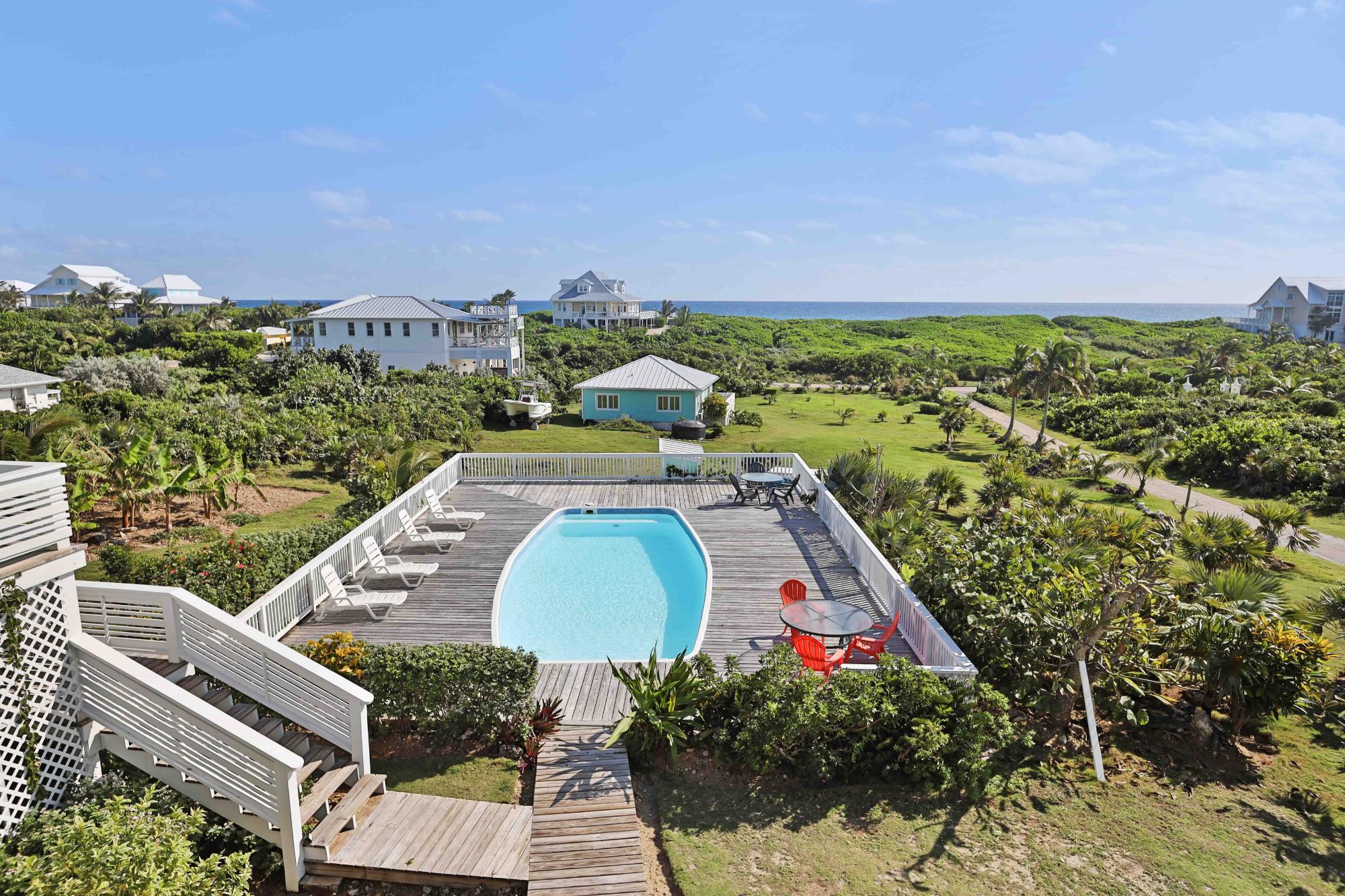 CRYSTAL WATERS AND VILLAS