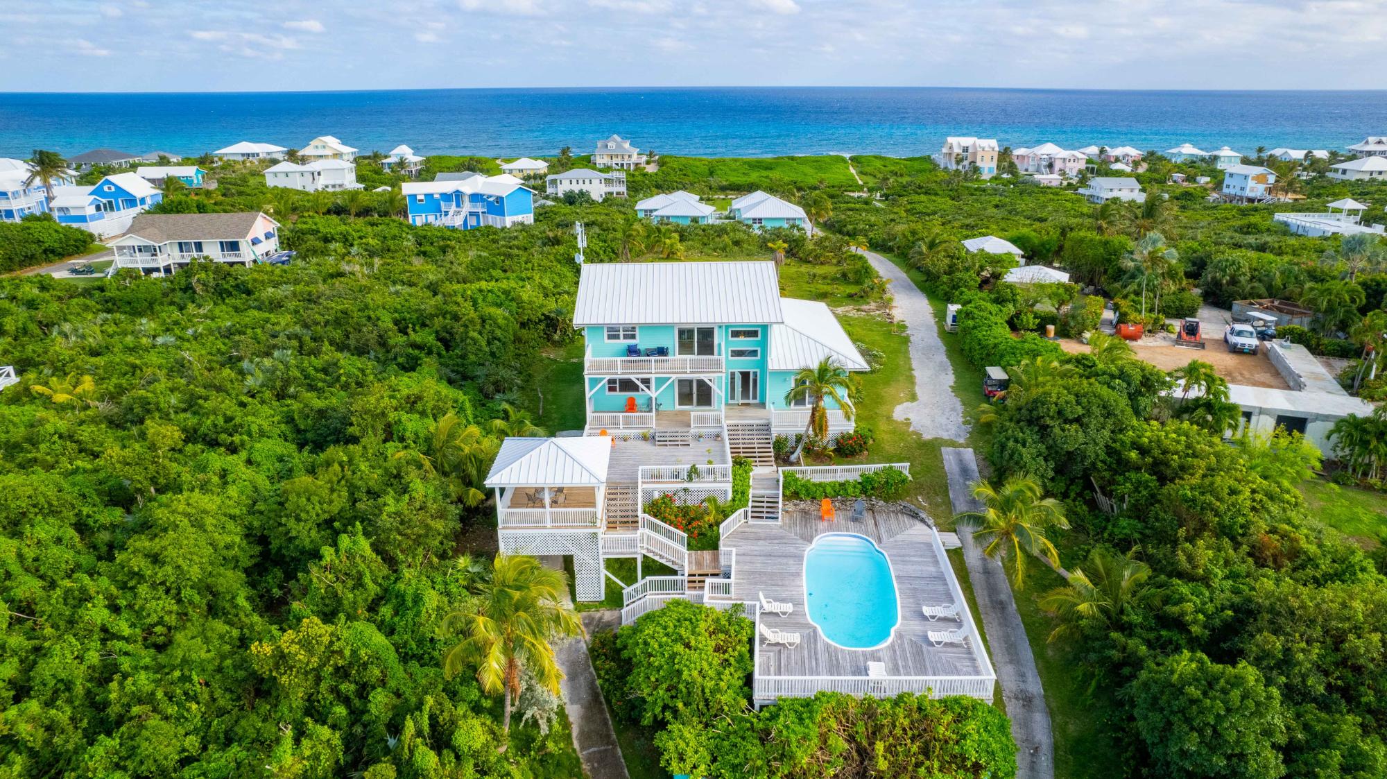 CRYSTAL WATERS AND VILLAS