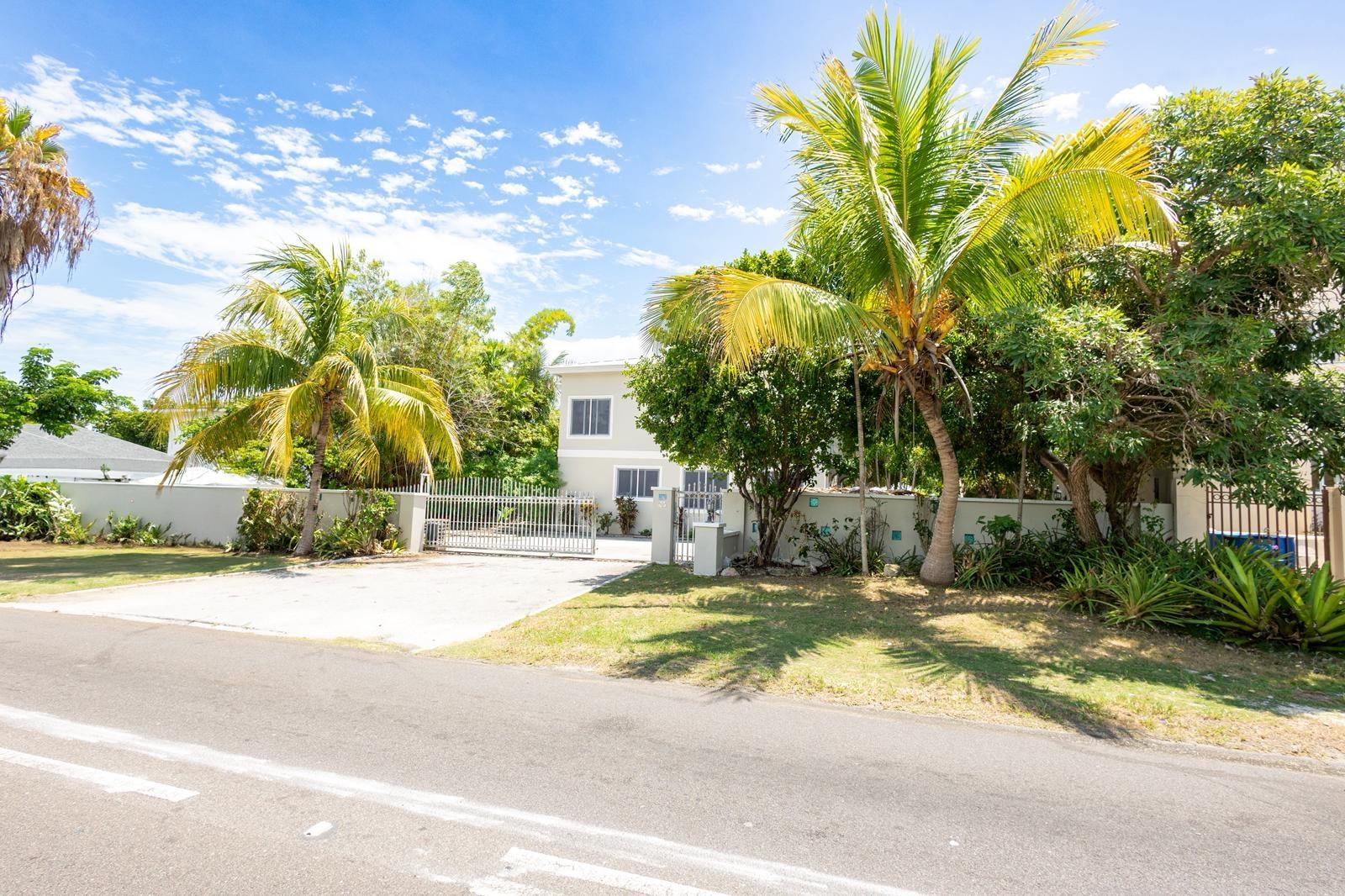 YAMACRAW HILL RD FOURPLEX