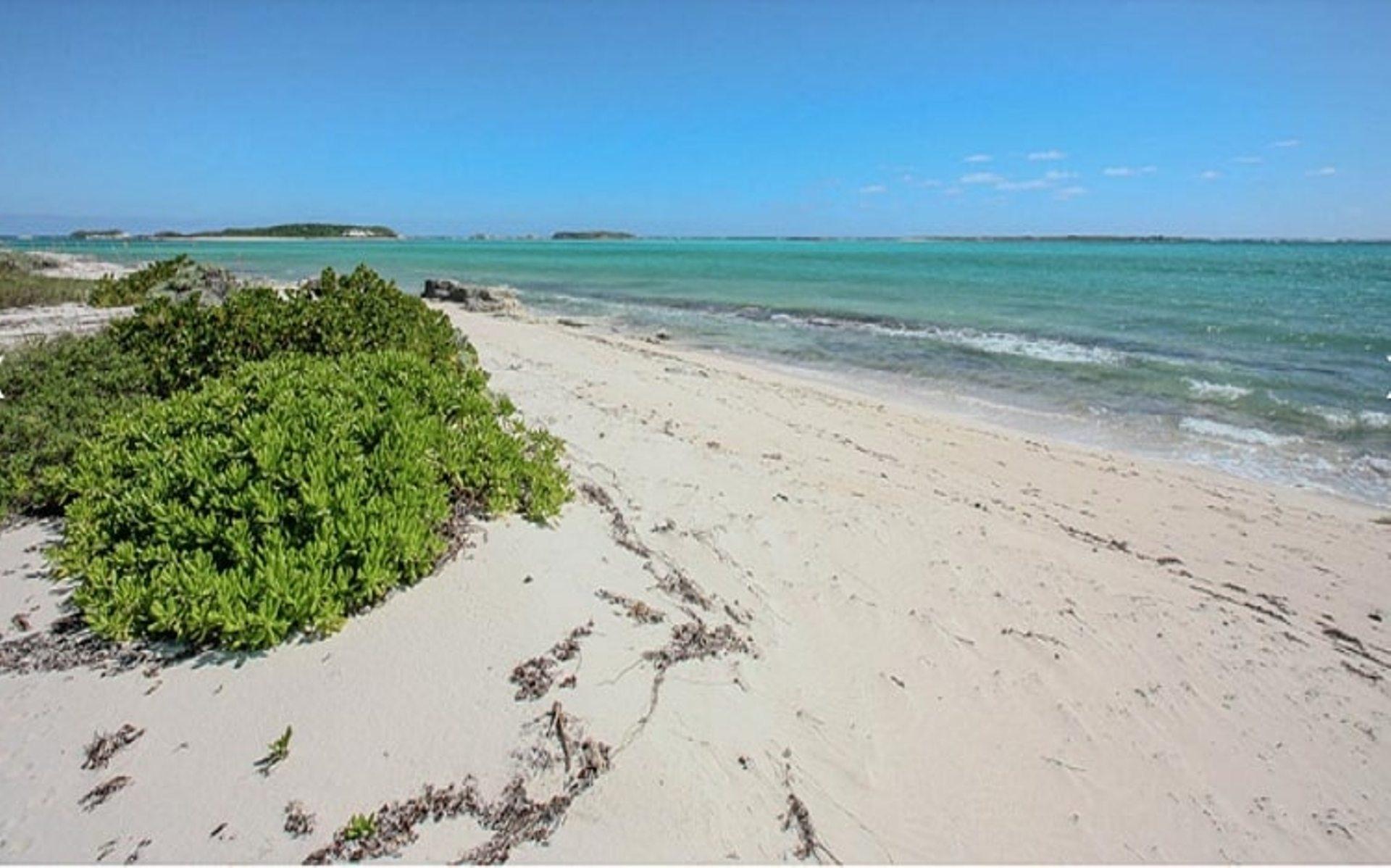 COLUMBUS LANDING 3 LOT