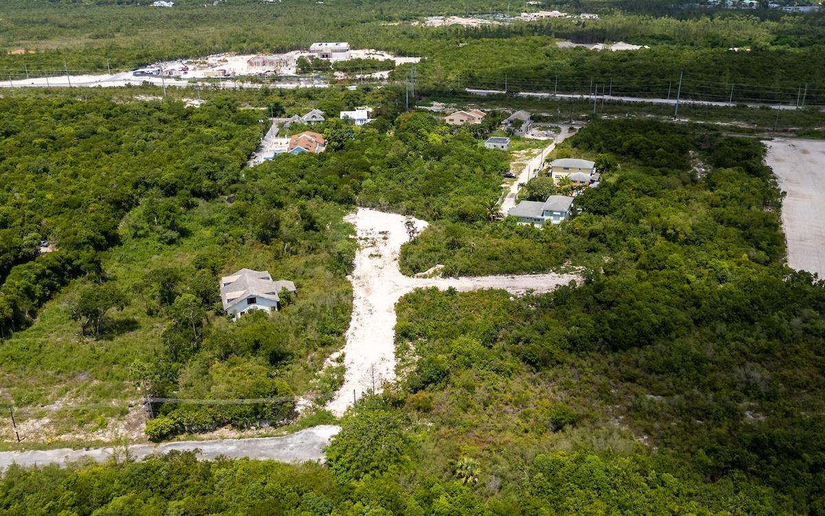 15B COUNTRY CLUB ESTATES