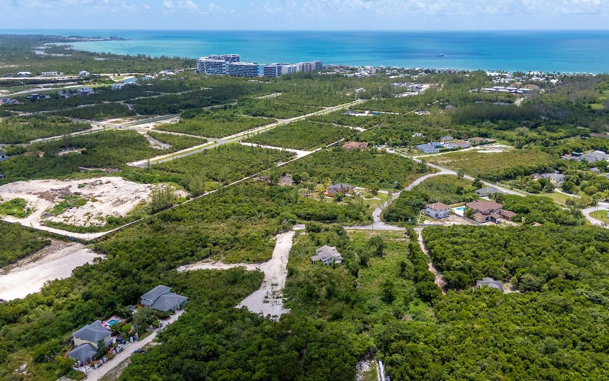 15B COUNTRY CLUB ESTATES