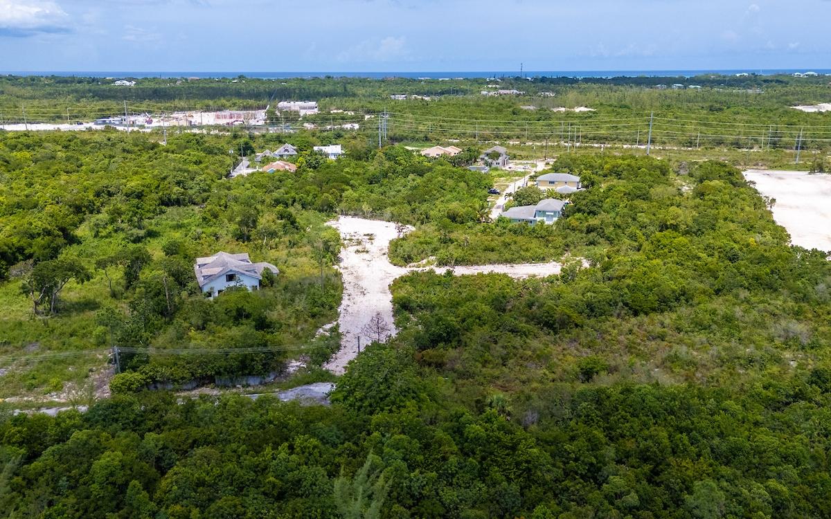 15B COUNTRY CLUB ESTATES