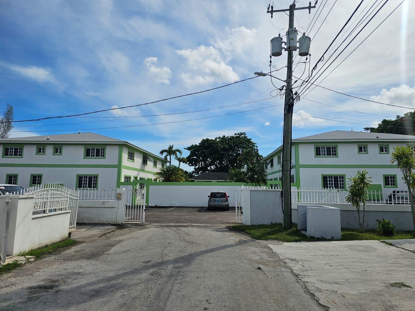 HIGHLAND PARK VILLAS