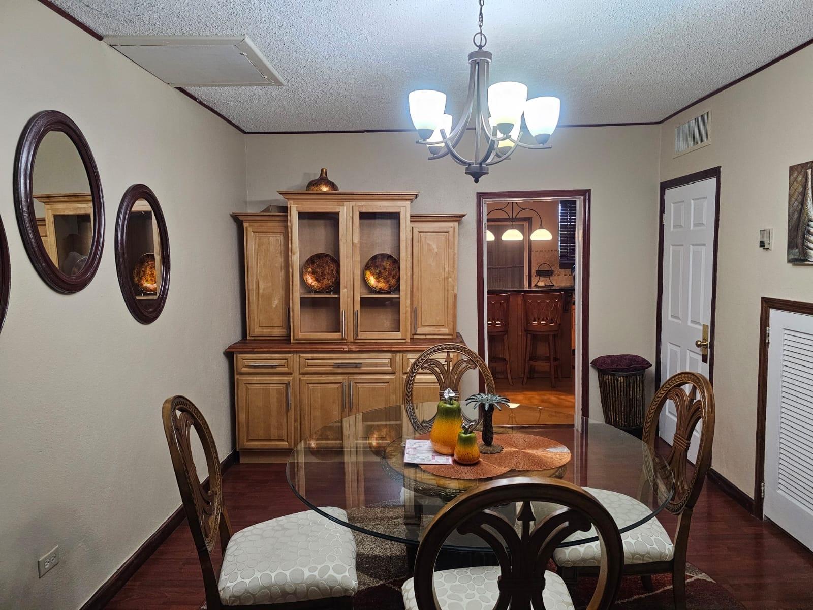 HIGHLAND PARK VILLAS