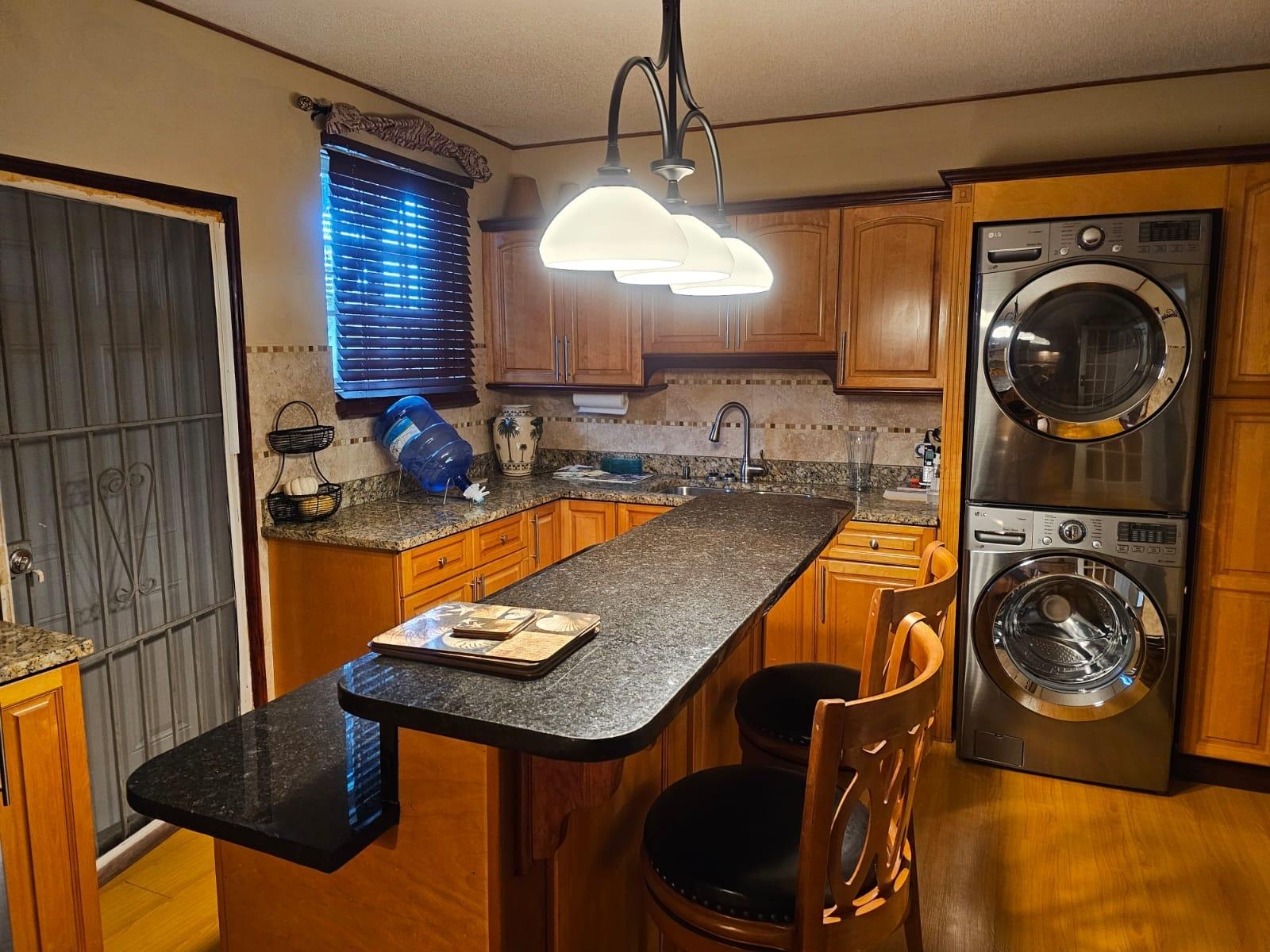 HIGHLAND PARK VILLAS