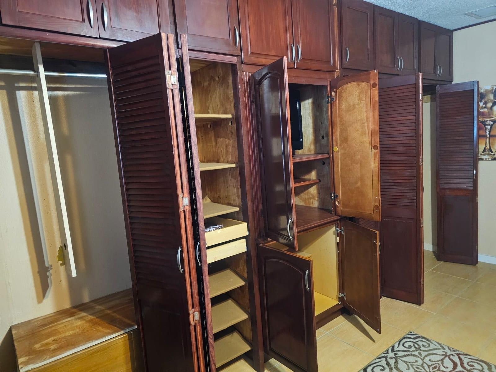 HIGHLAND PARK VILLAS