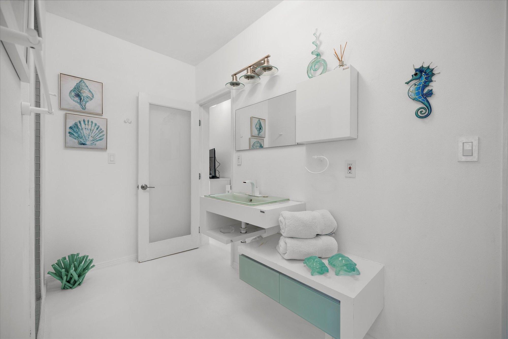 AQUA DREAMS