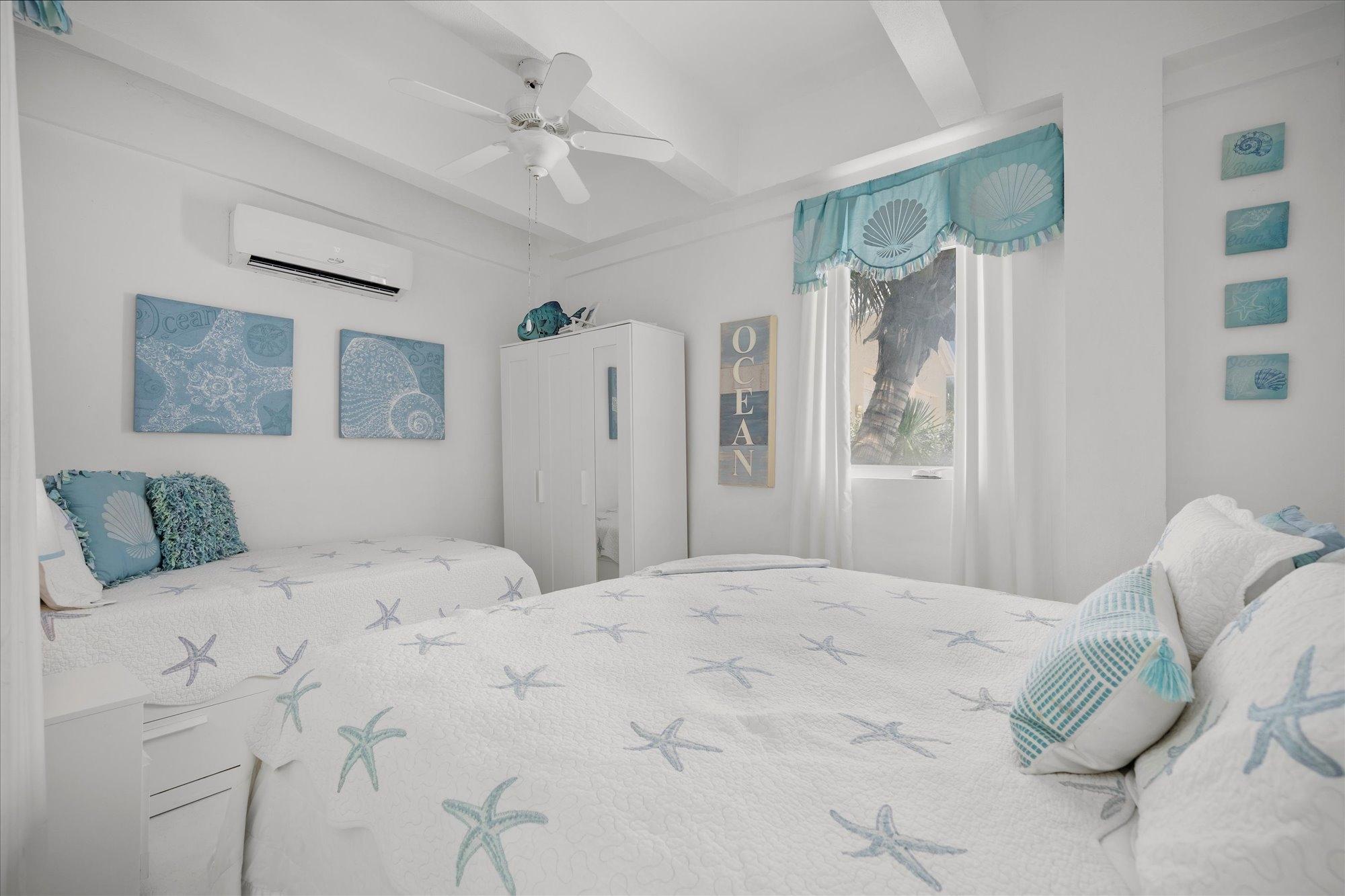 AQUA DREAMS