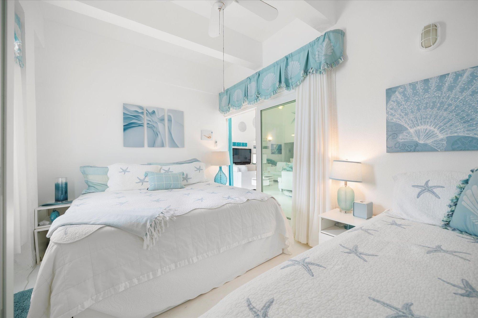 AQUA DREAMS