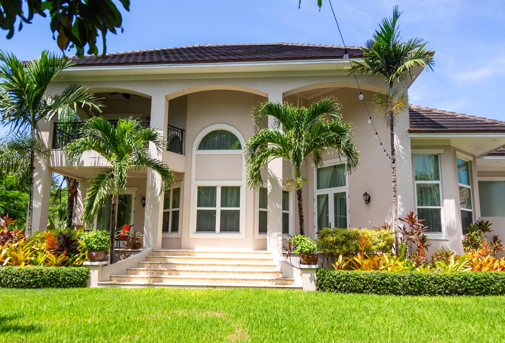 THE COURTYARD ESTATE   PR