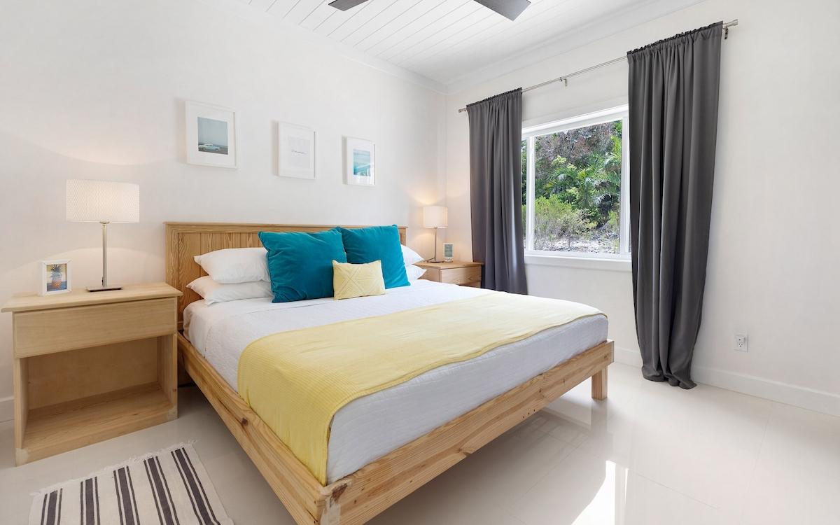 TIPSY PALM VILLA, TEN BAY
