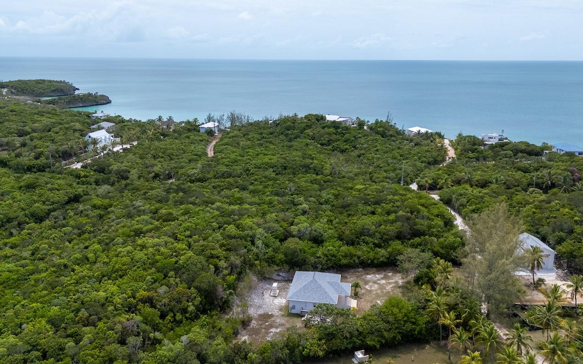TIPSY PALM VILLA, TEN BAY