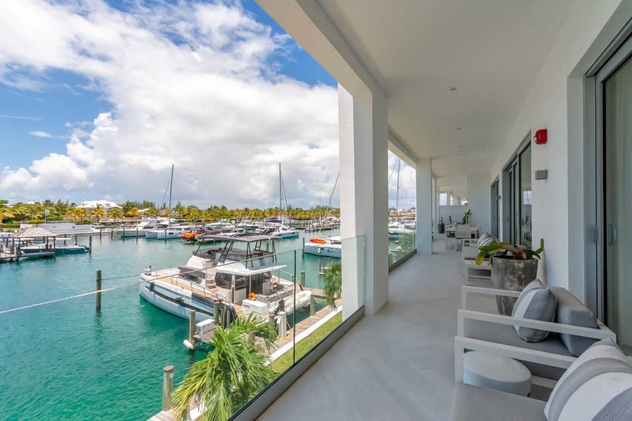 One Marina Palm Cay