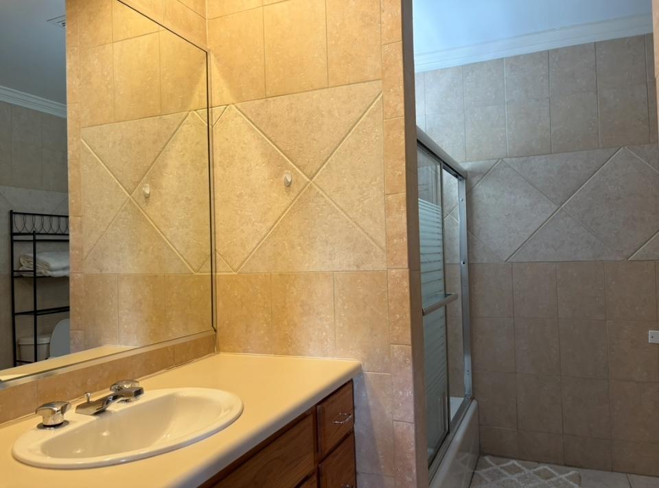 181B Sandyport Drive