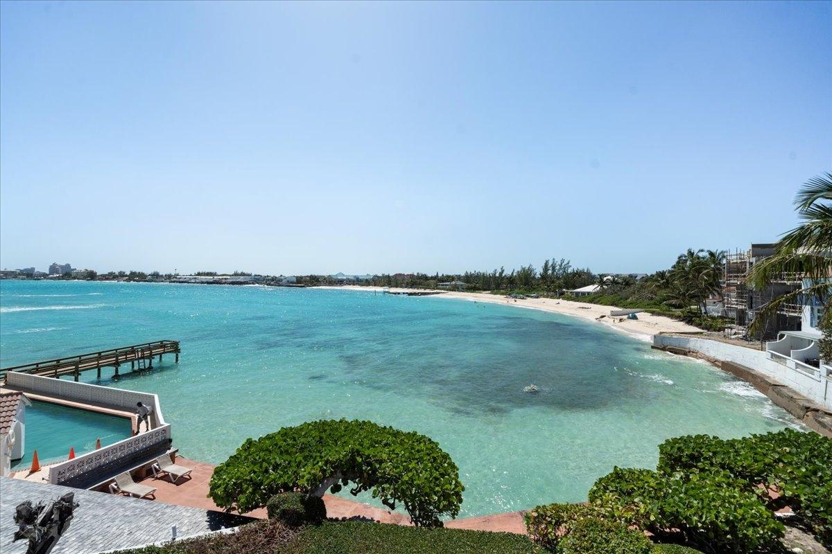 DELAPORTE POINT