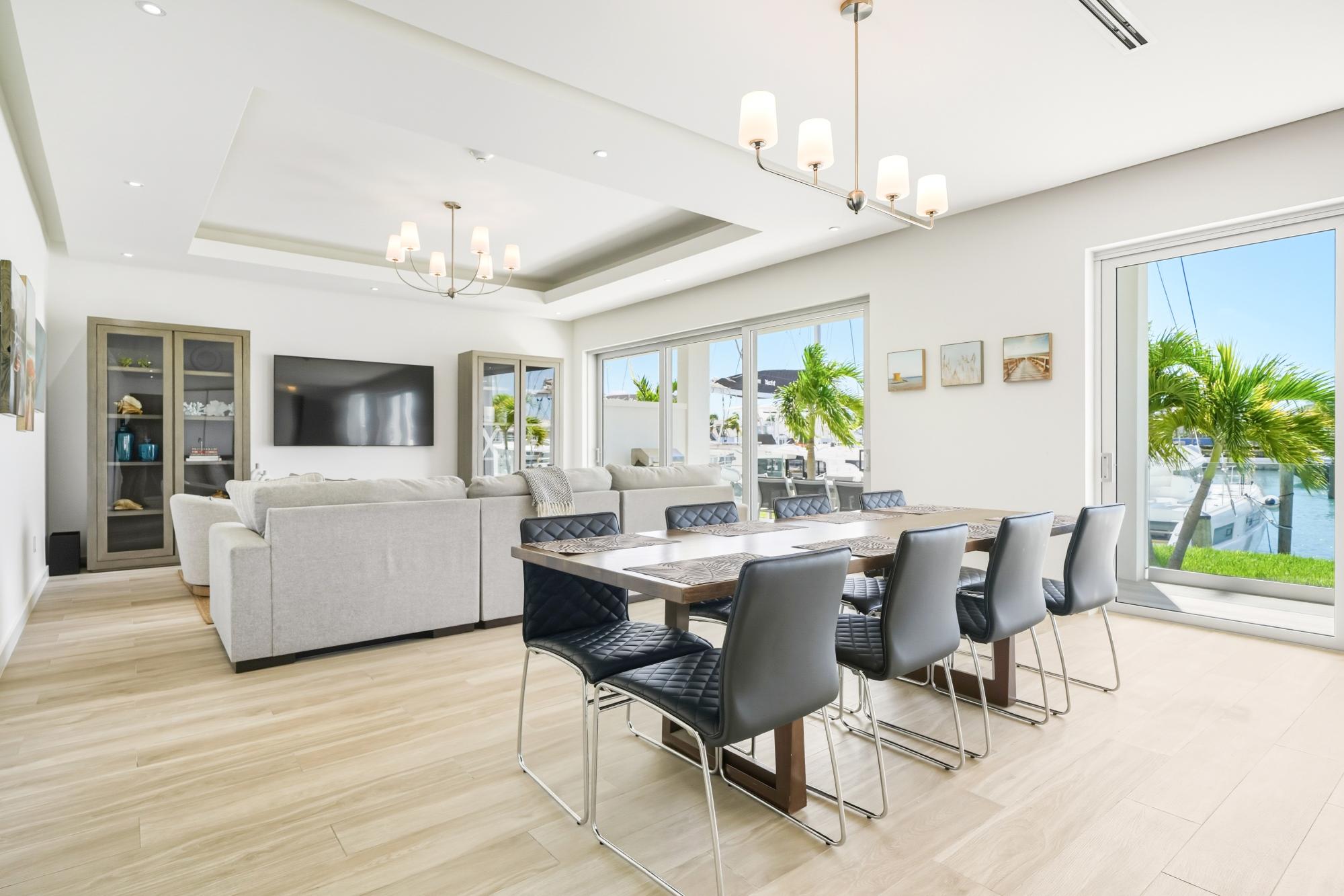 Palm Cay Condo