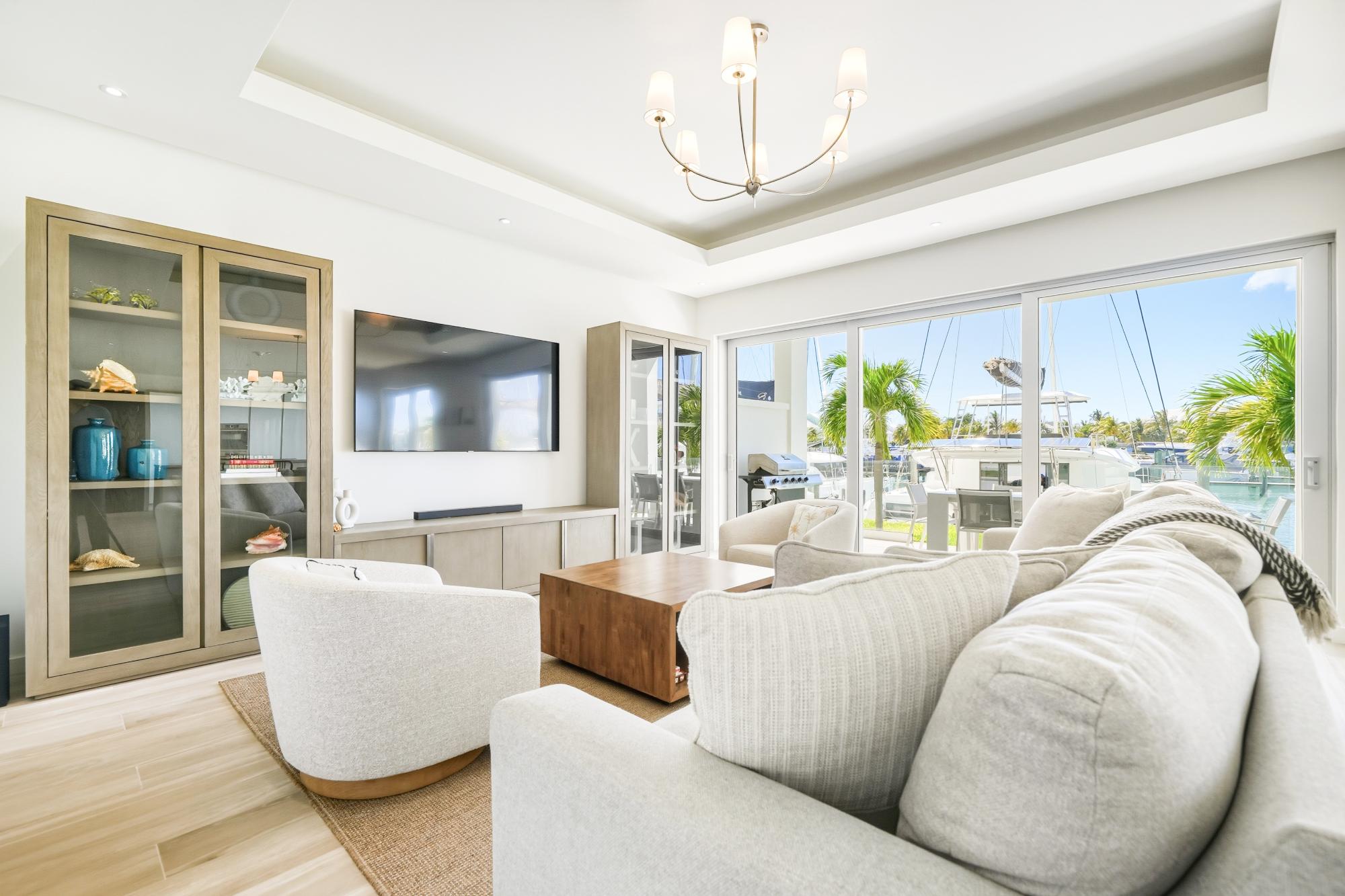 Palm Cay Condo