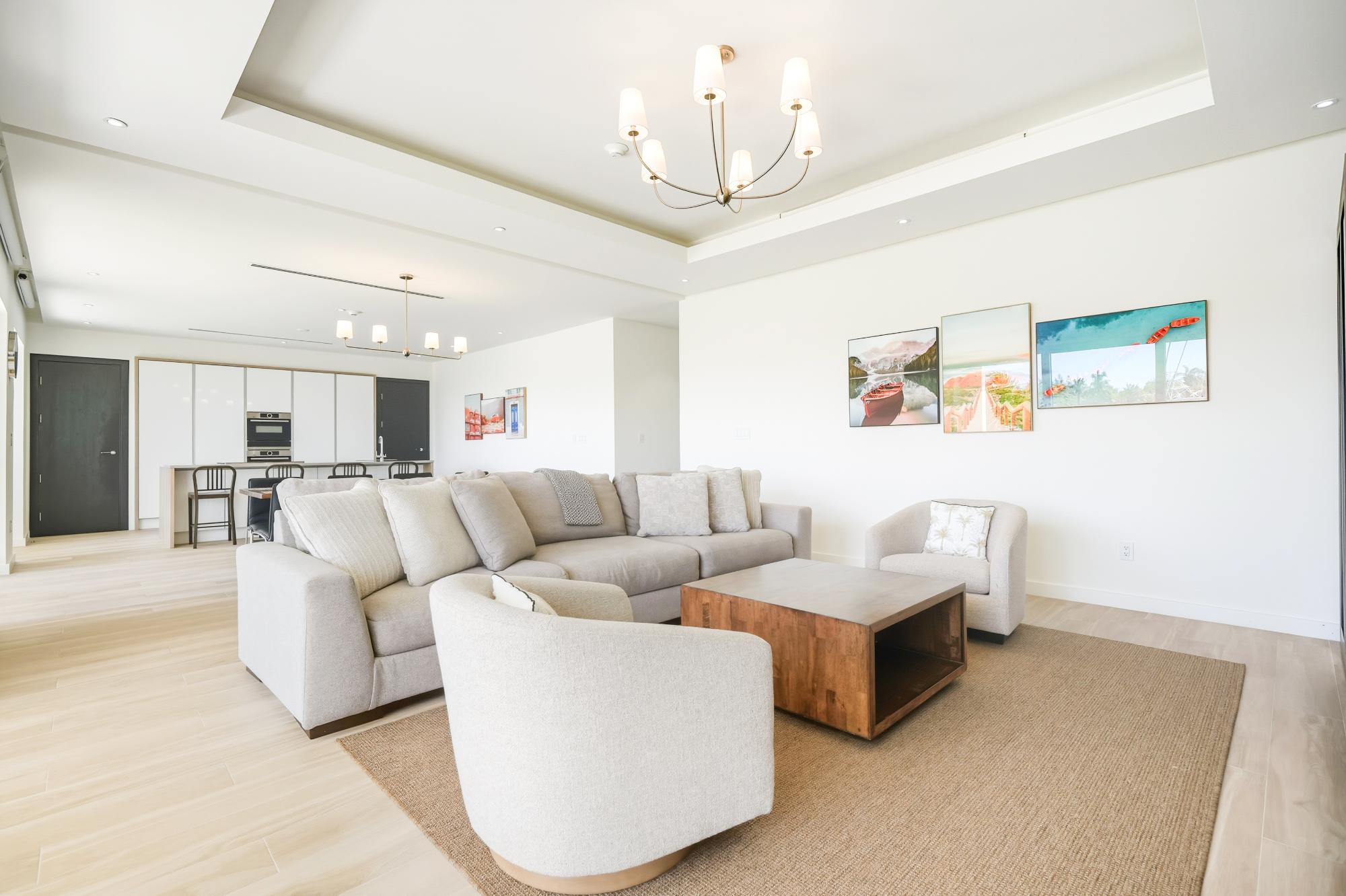 Palm Cay Condo