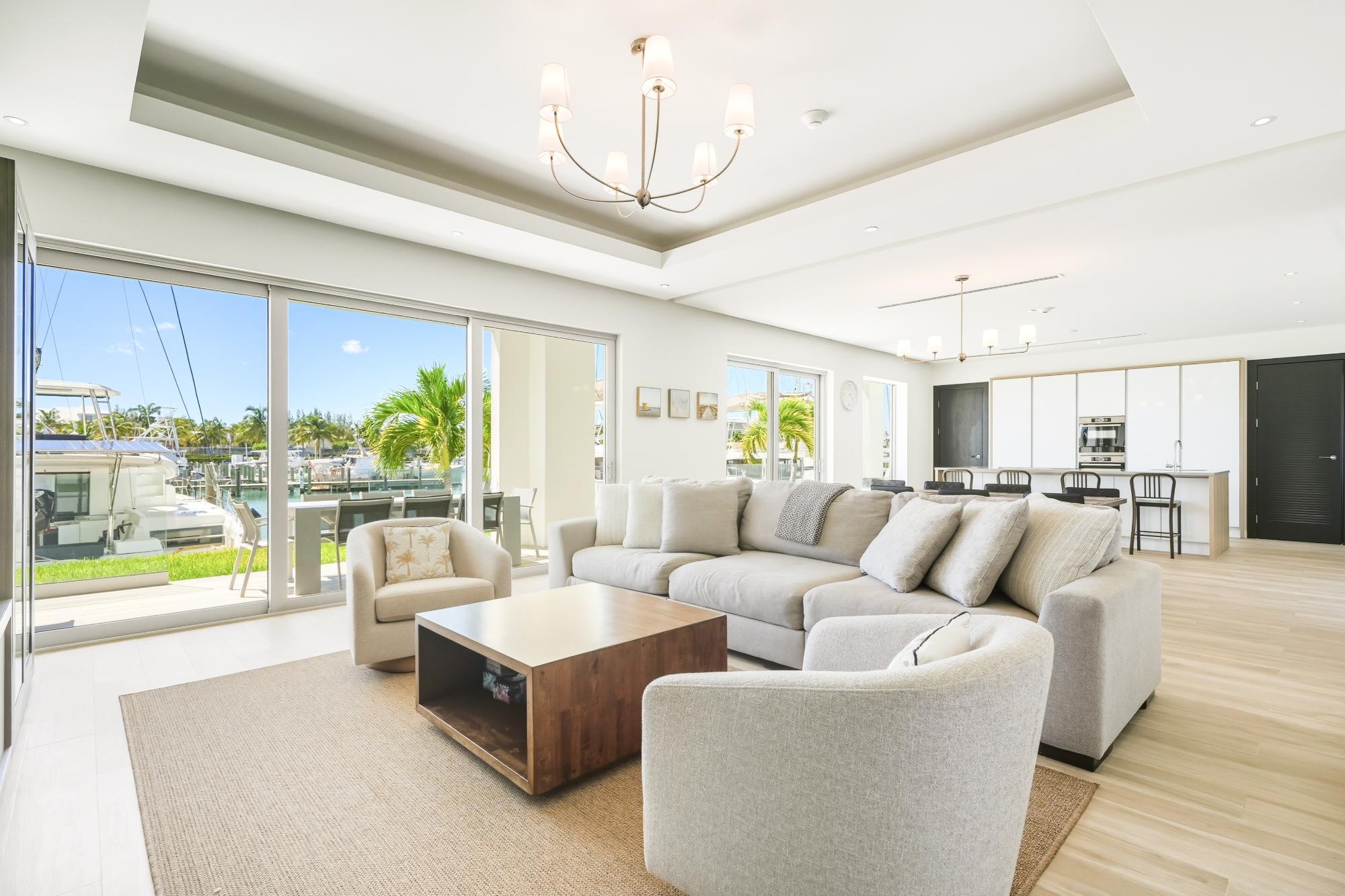 Palm Cay Condo