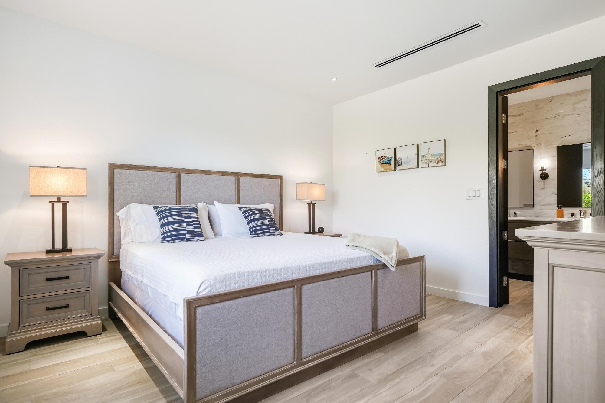 Palm Cay Condo