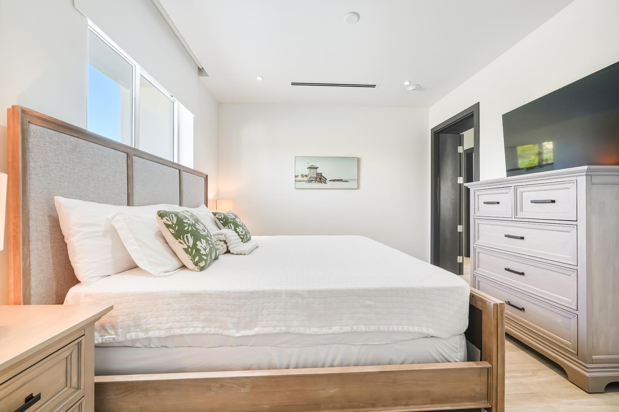 Palm Cay Condo