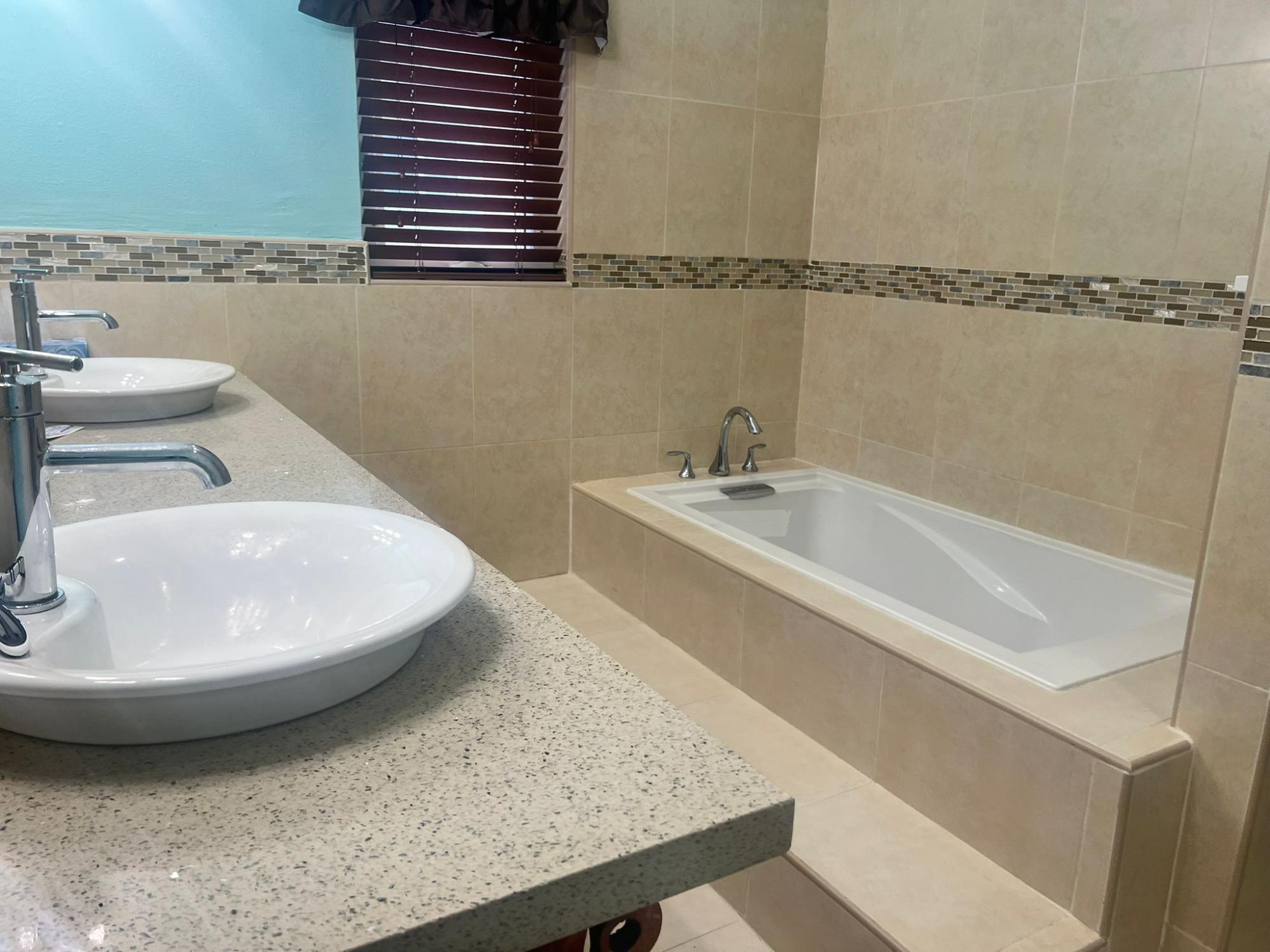 450 WEST WINDS DUPLEX TOWNHOUSE