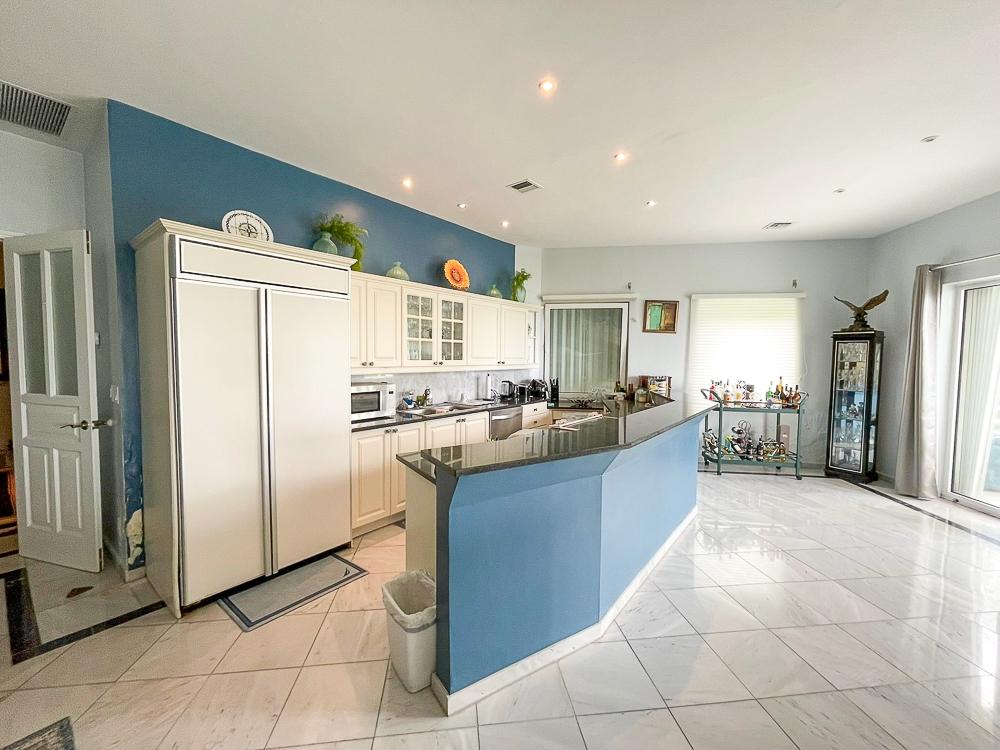 OCEANVIEW CONDO