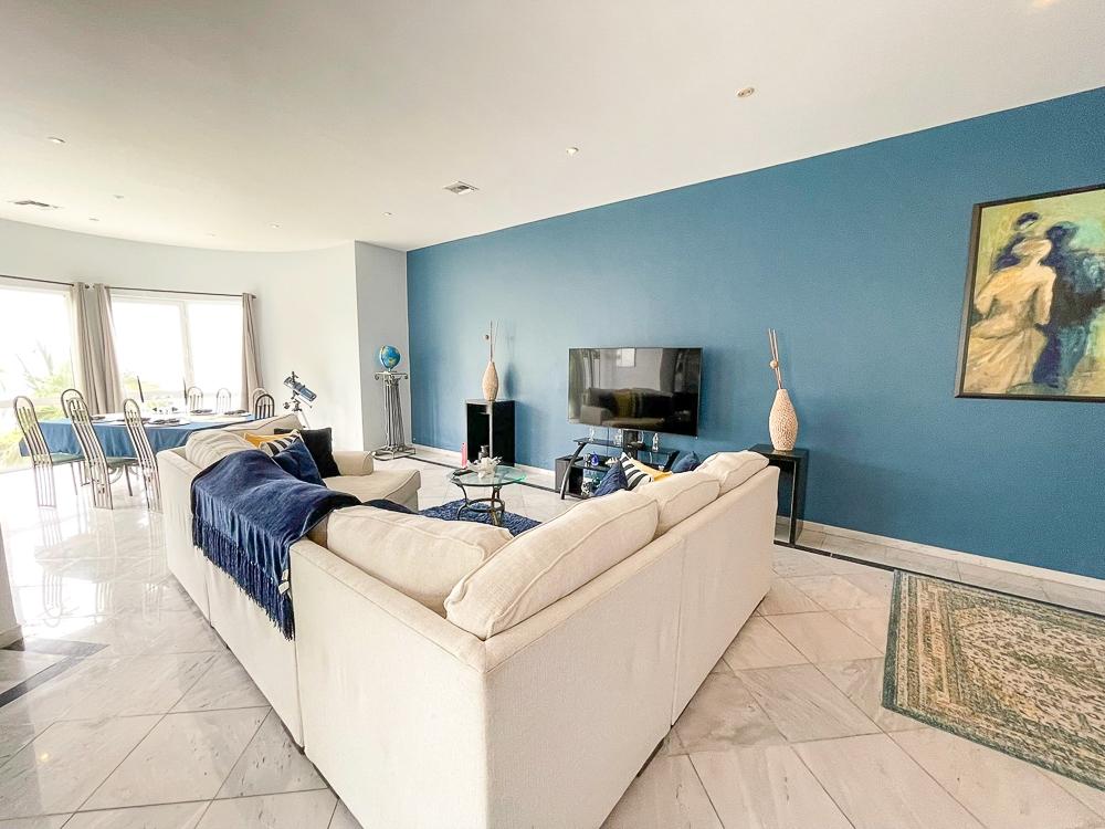 OCEANVIEW CONDO