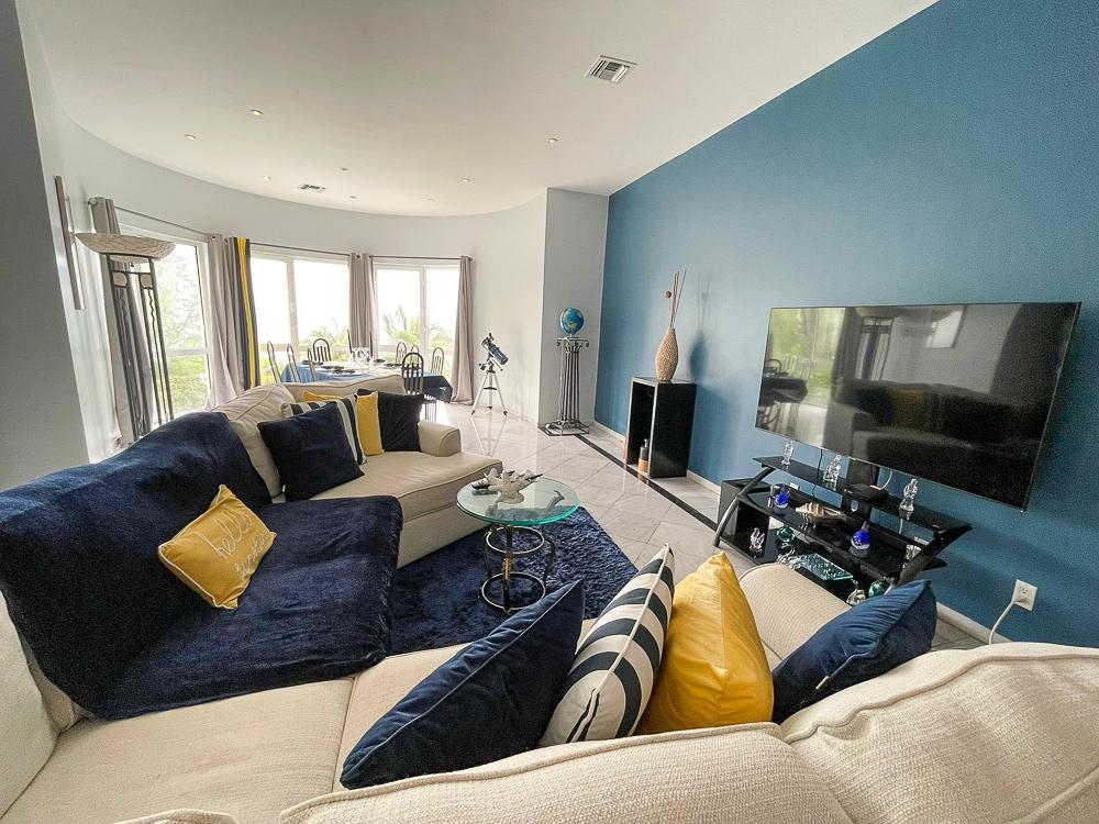 OCEANVIEW CONDO