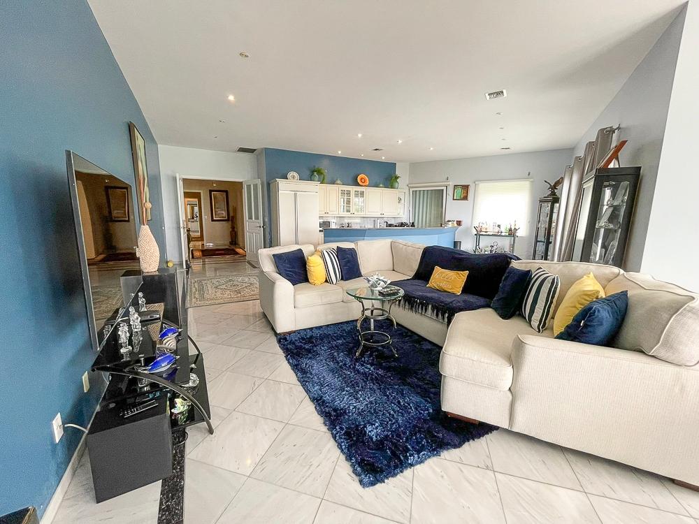 OCEANVIEW CONDO