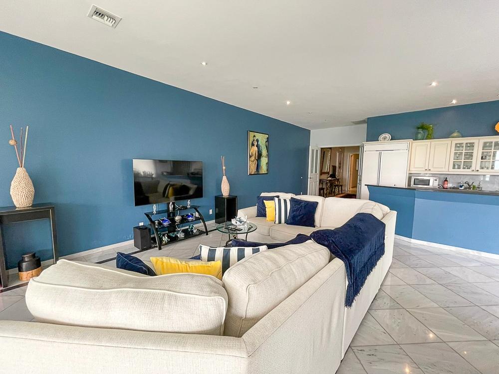 OCEANVIEW CONDO