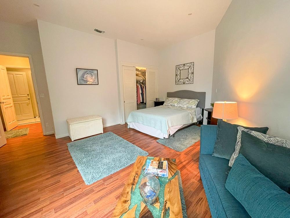 OCEANVIEW CONDO