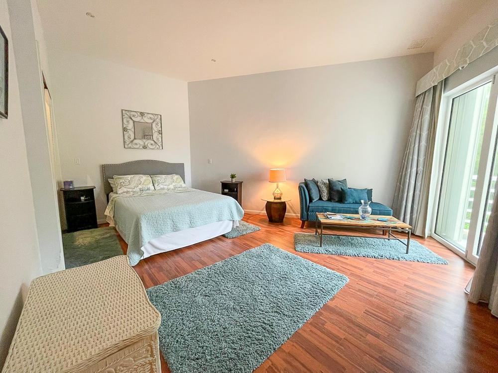 OCEANVIEW CONDO