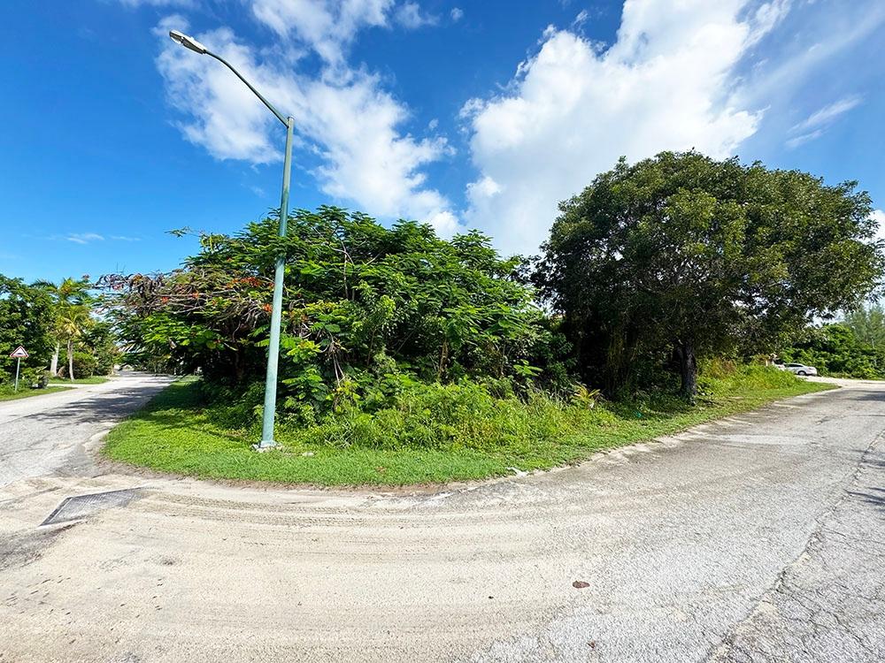 LOT 11 BLK 1 VENICE  BAY